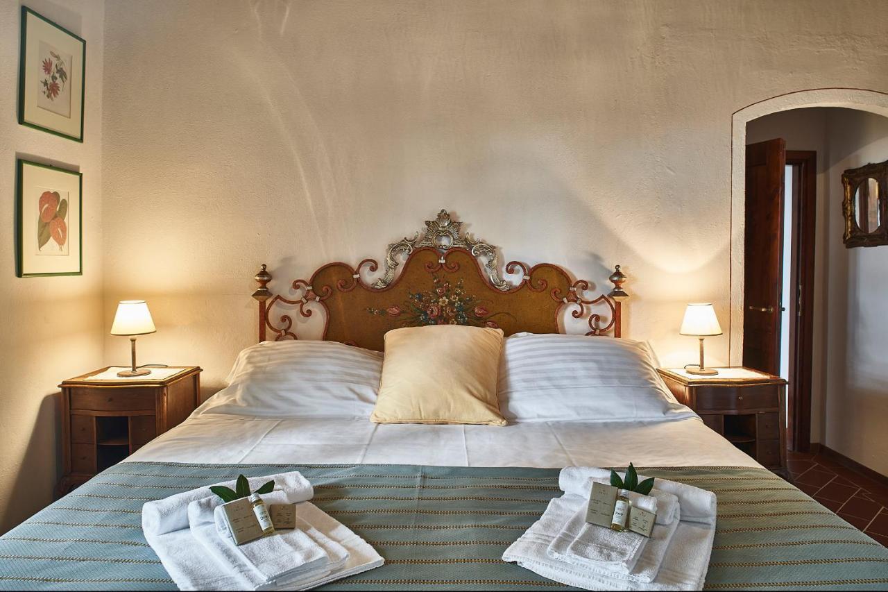 Novellina Villa Черталдо Екстериор снимка