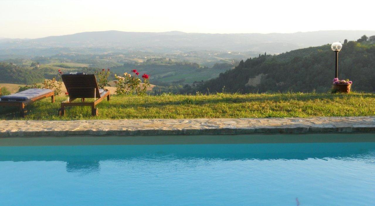 Novellina Villa Черталдо Екстериор снимка